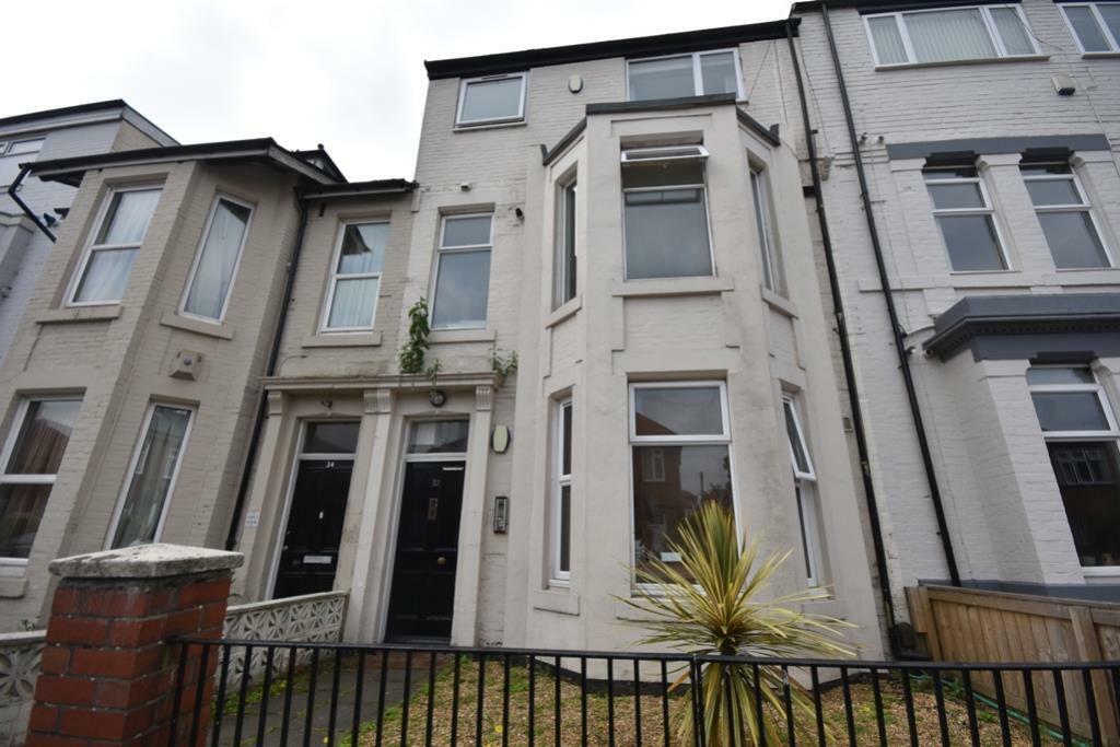 32 Grosvenor Rd, flat 2 pics5