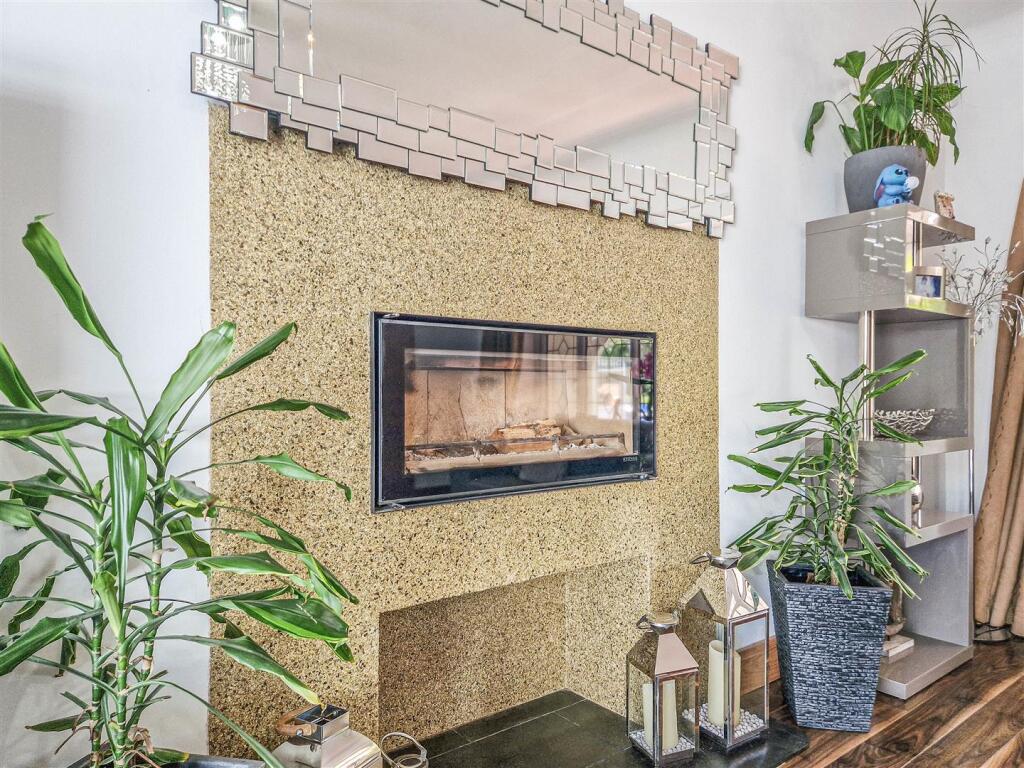 Feature resin fire