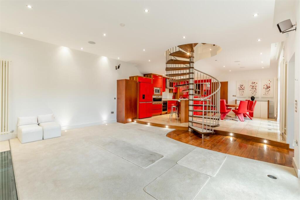 8654181-interior13.jpg