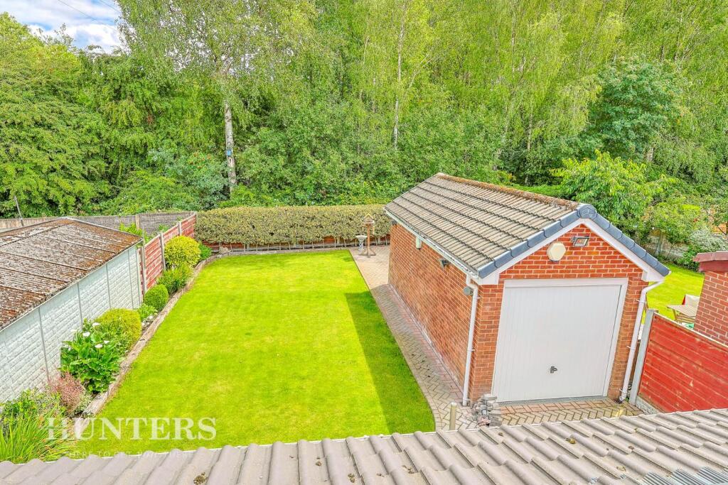 Detached Garage