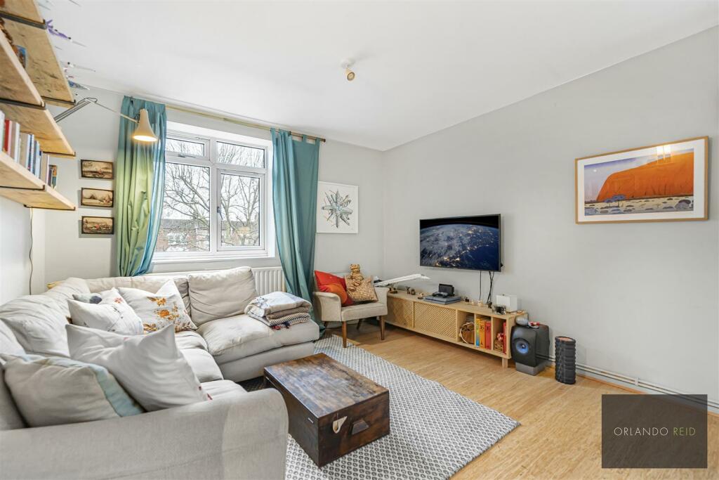 Flat 10, Tait Court SW8 2EU-11.jpg