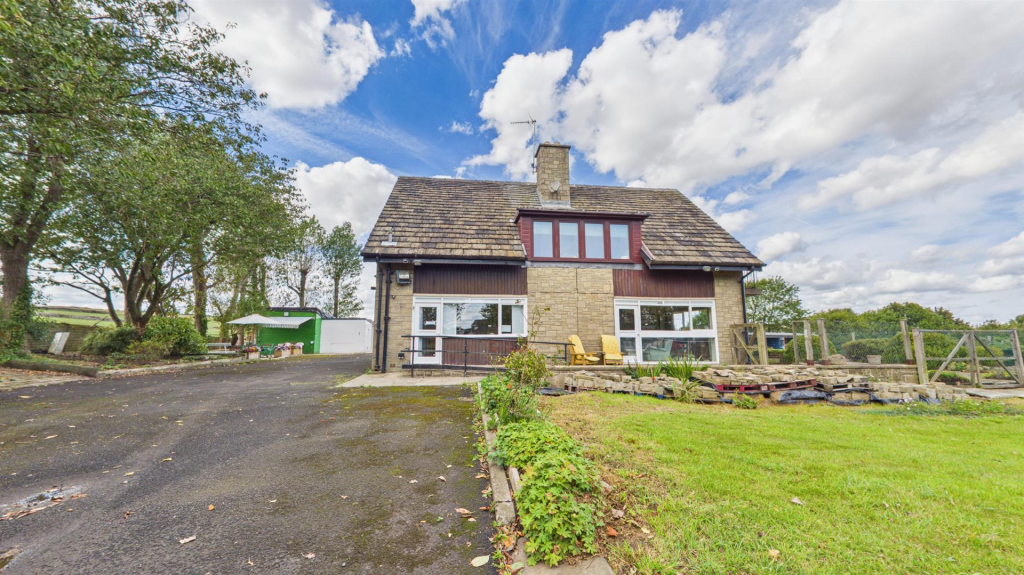 Externals - Pinfold Lane - Fixby (6).png