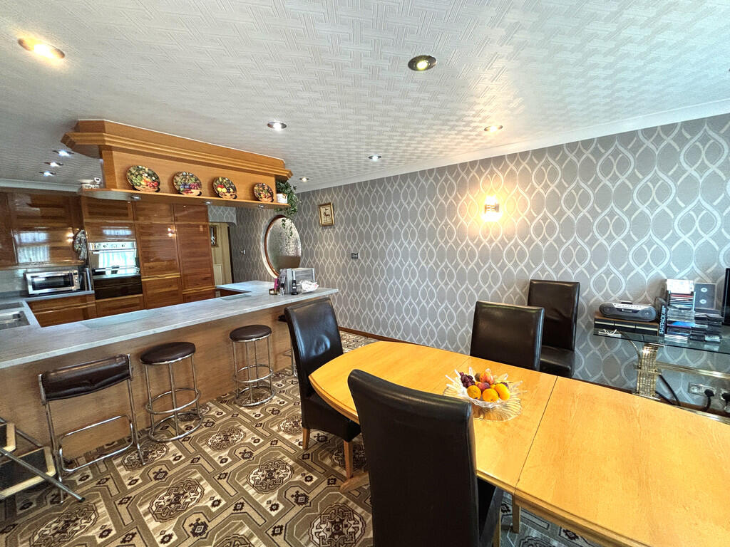 Kitchen/Dining Ro...
