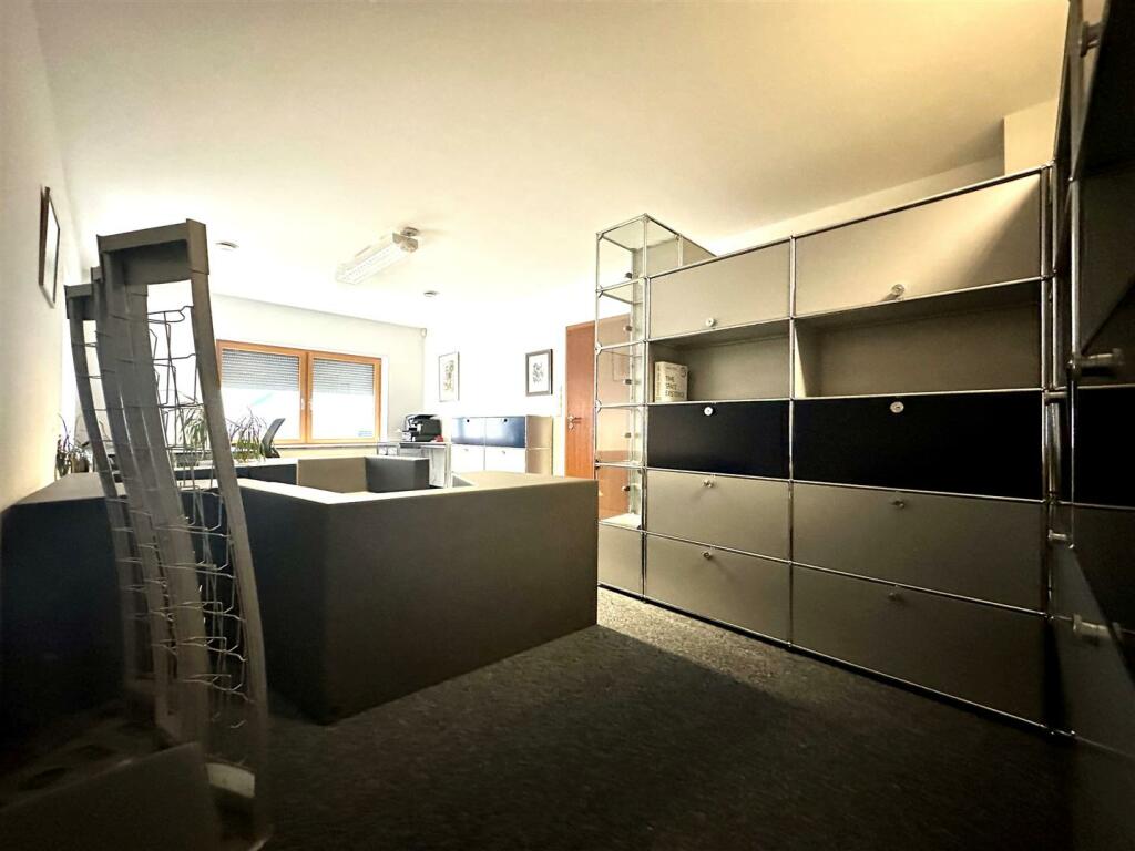 Office 3.jpg