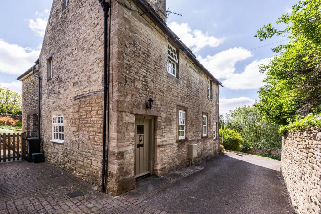 Avalon, 8 Weir Lane, Marshfield SN14 8NB-4.jpg