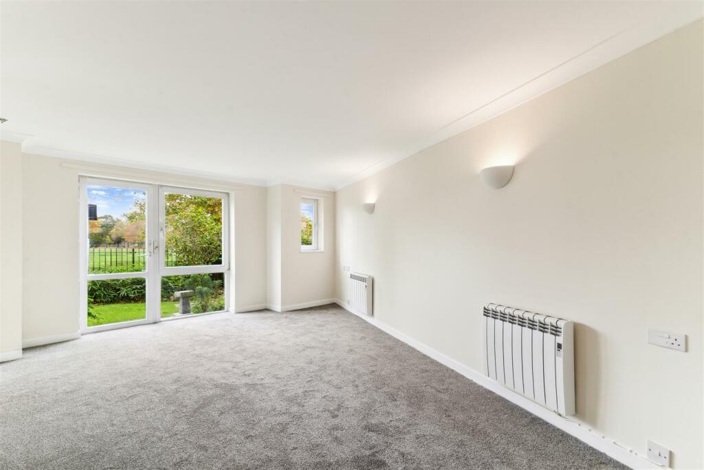 Homecross House, W4 - FOR SALE