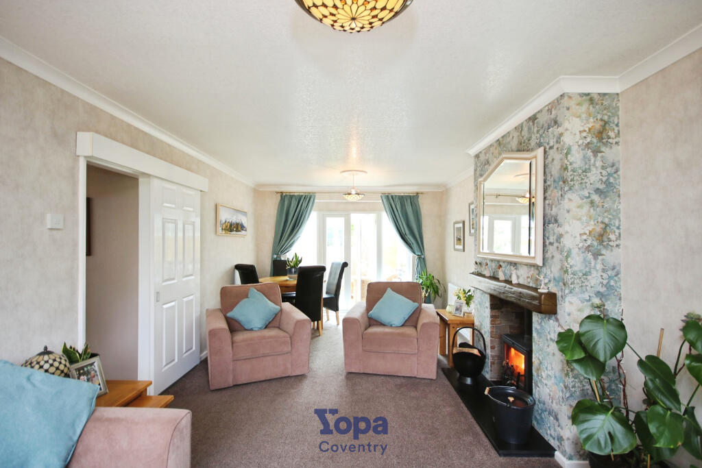 Ac797b01-Lounge 20Diner 202.JPG