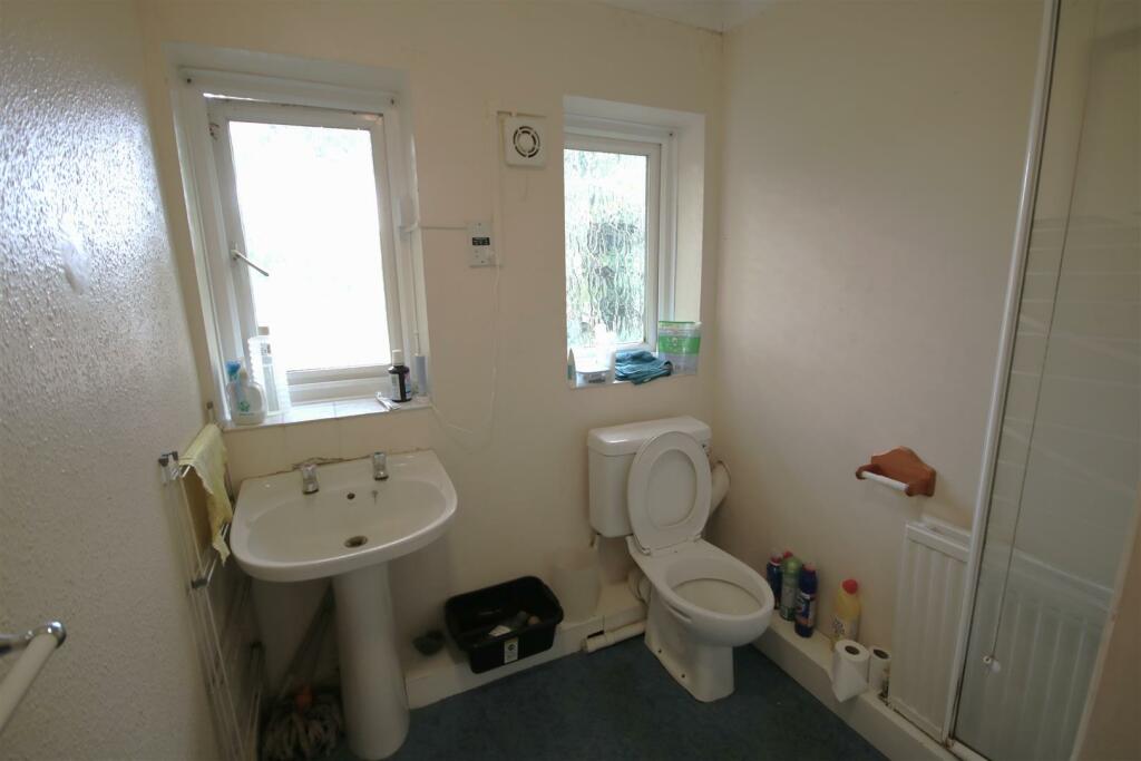 Shower Room a.JPG