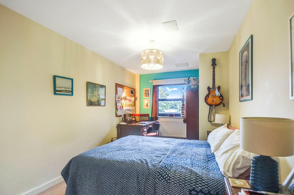 Bed 1_Pic_ (4)