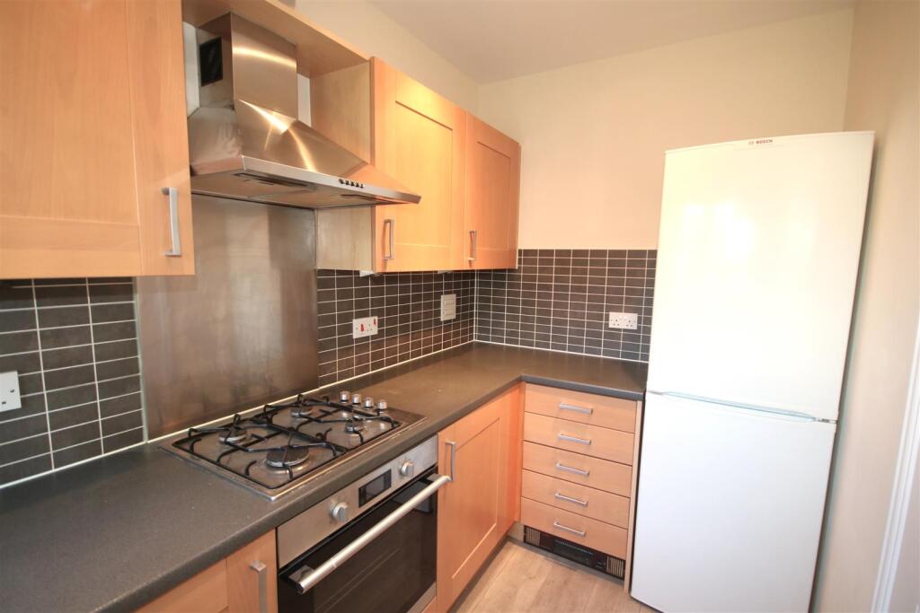 Kitchen c.JPG