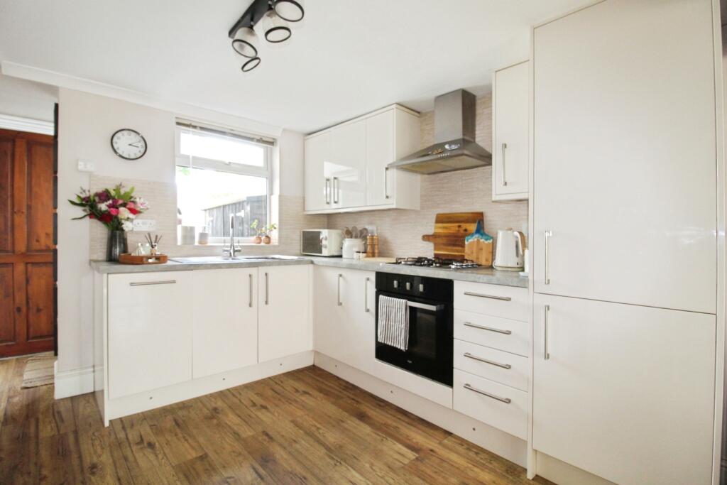 pbox-kitchen-314225.JPG