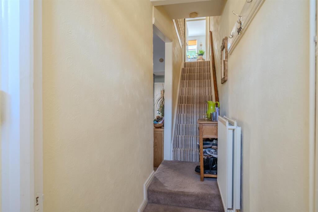 27 Belle Vue Road-9.jpg