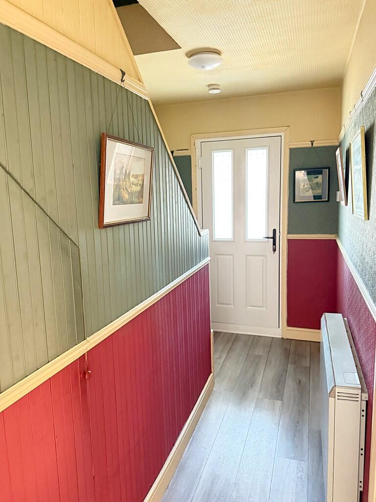 Entrance hall to ...