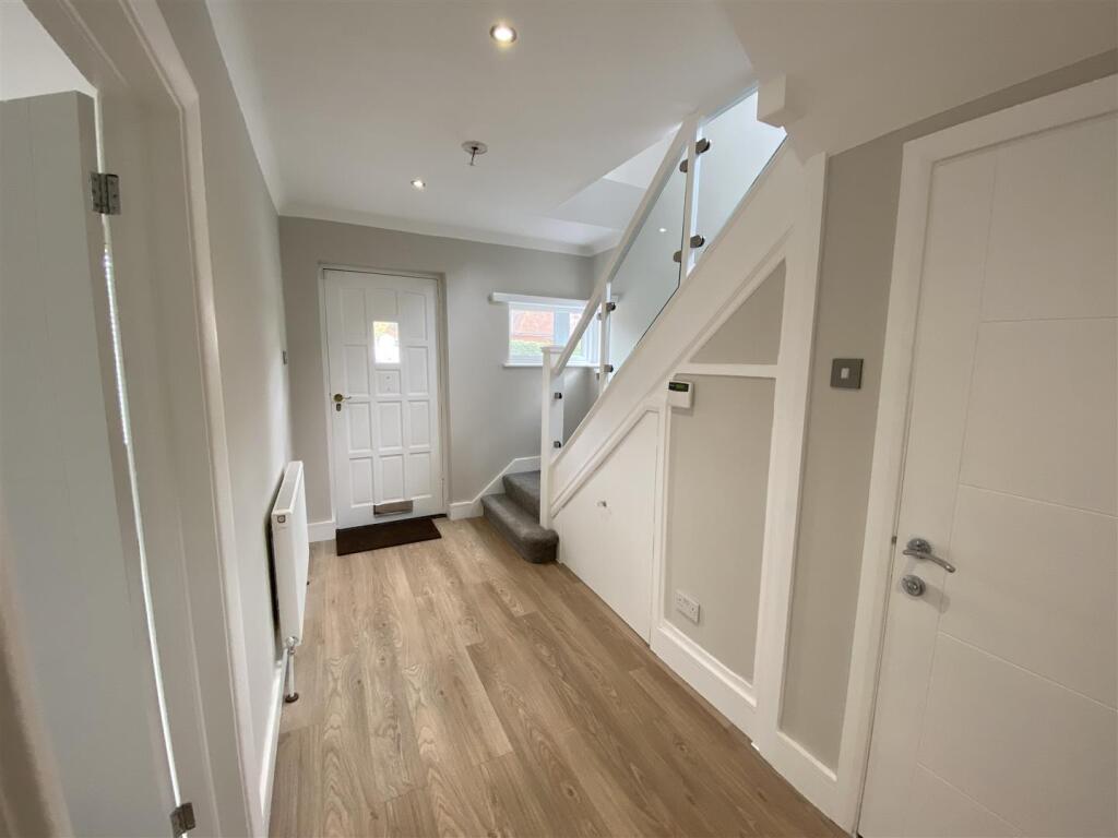 Knighton Lane, Buckhurst Hill