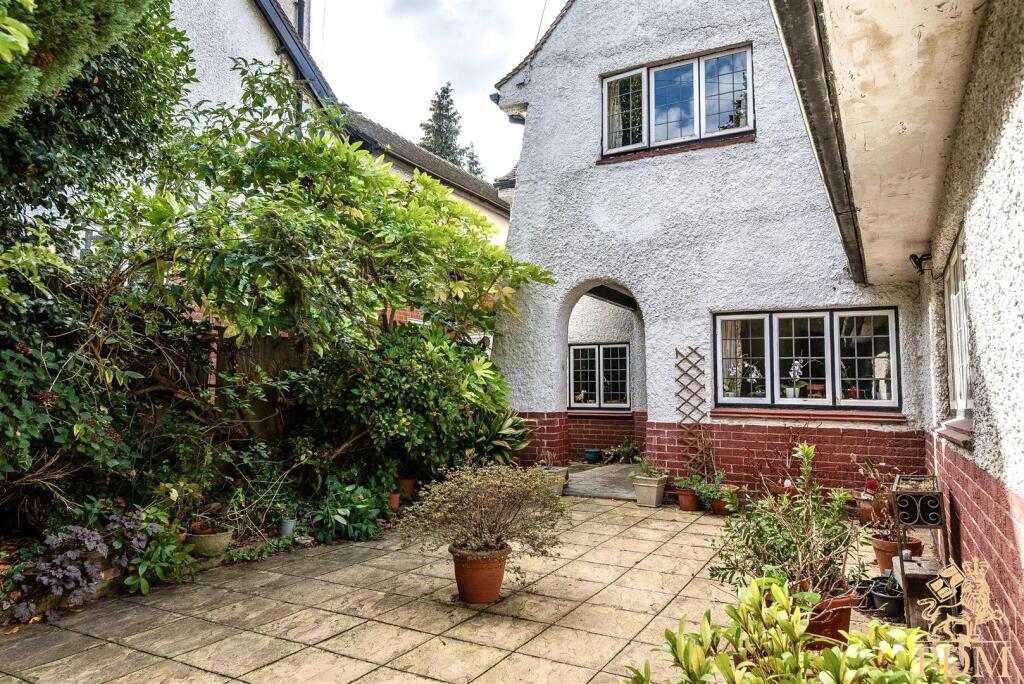 12a Thorncliffe Road (3 of 51).jpg