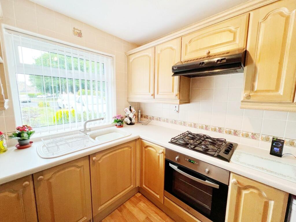Kitchen pic 3.jpg