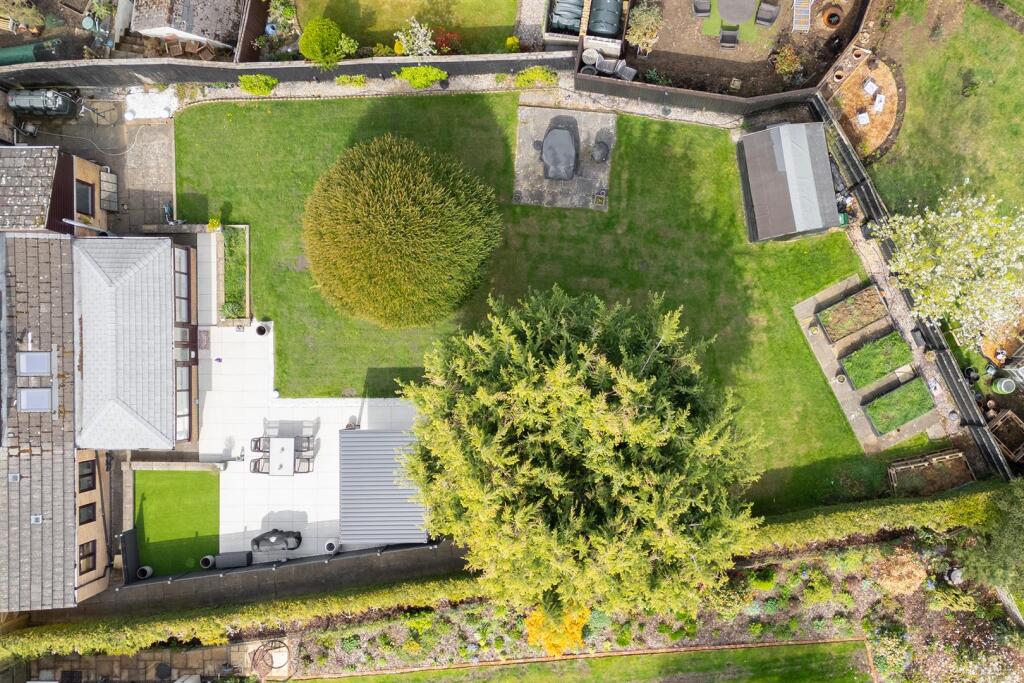 Mayfields, 1 Manor Close