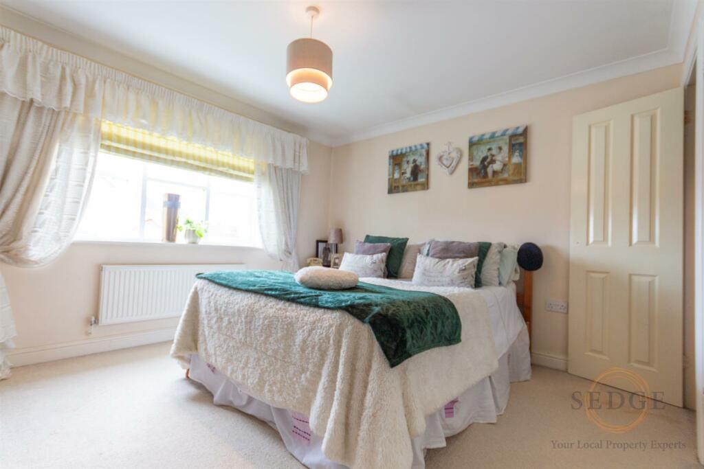 15 st james way -16.jpg