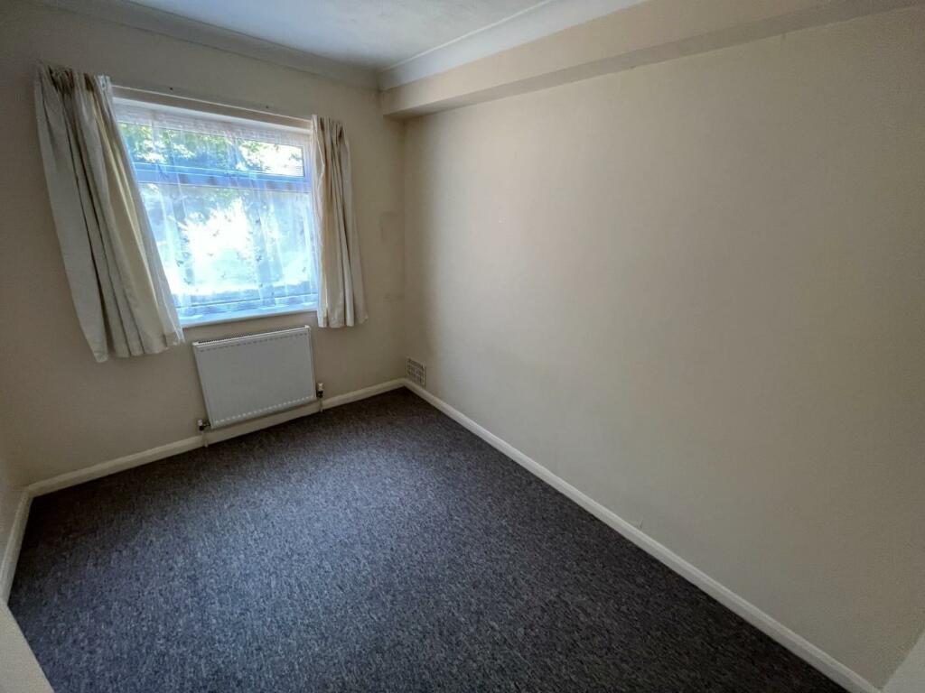 Bedroom 1.jpg