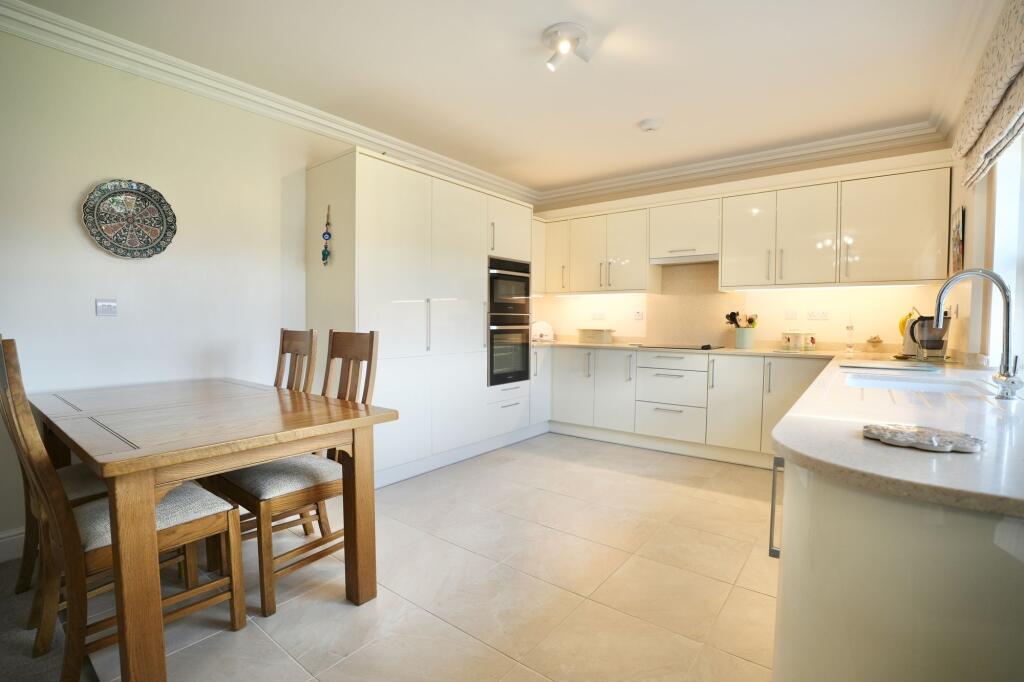 Open Plan Lounge &amp; Kitchen/Diner