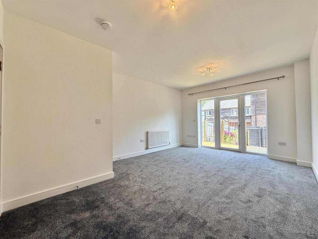 Lounge Dining Room.jpg