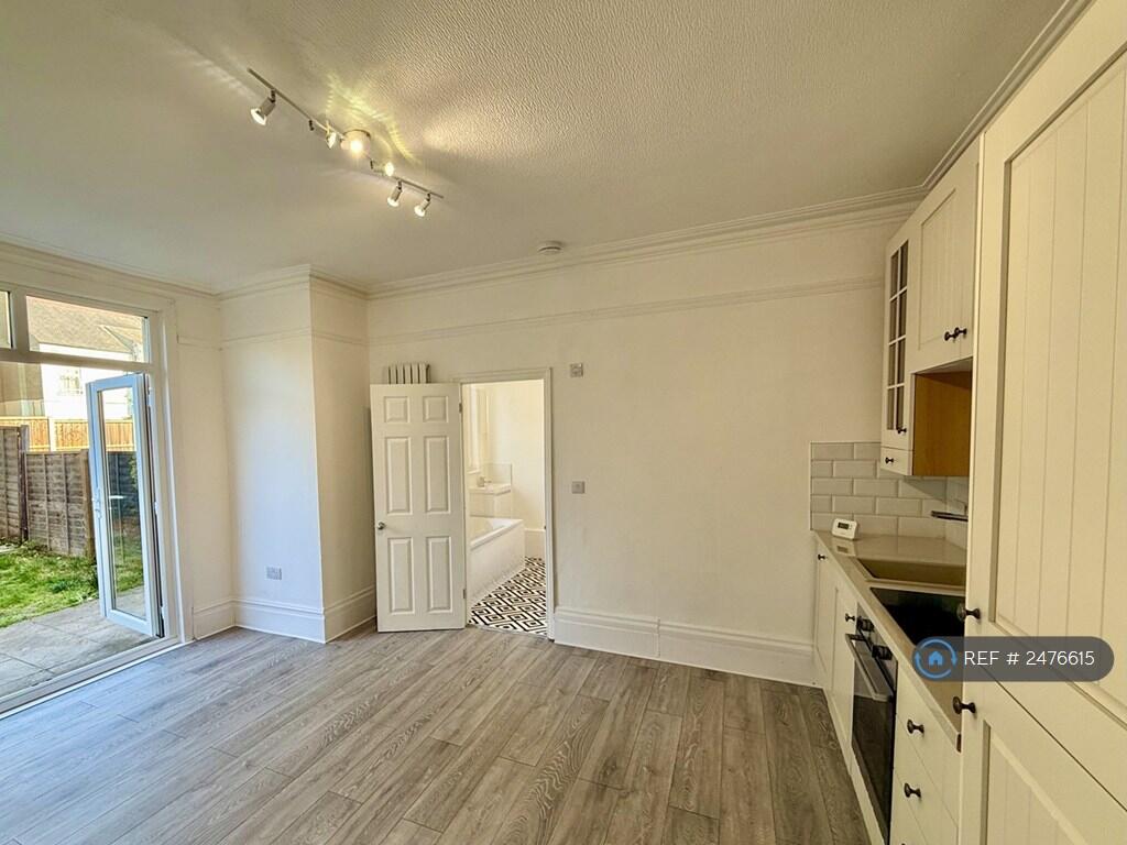 Kitchen/Lounge