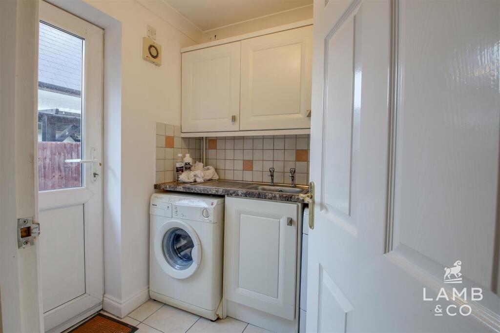 UTILITY ROOM