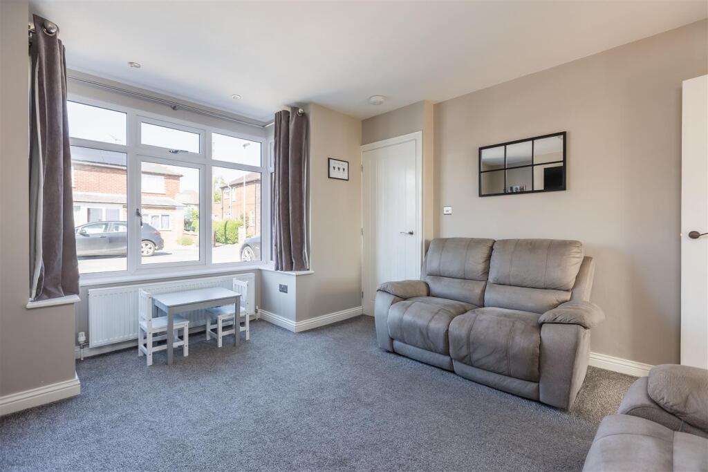 Maudon Avenue 21 Sitting Room-4.jpg