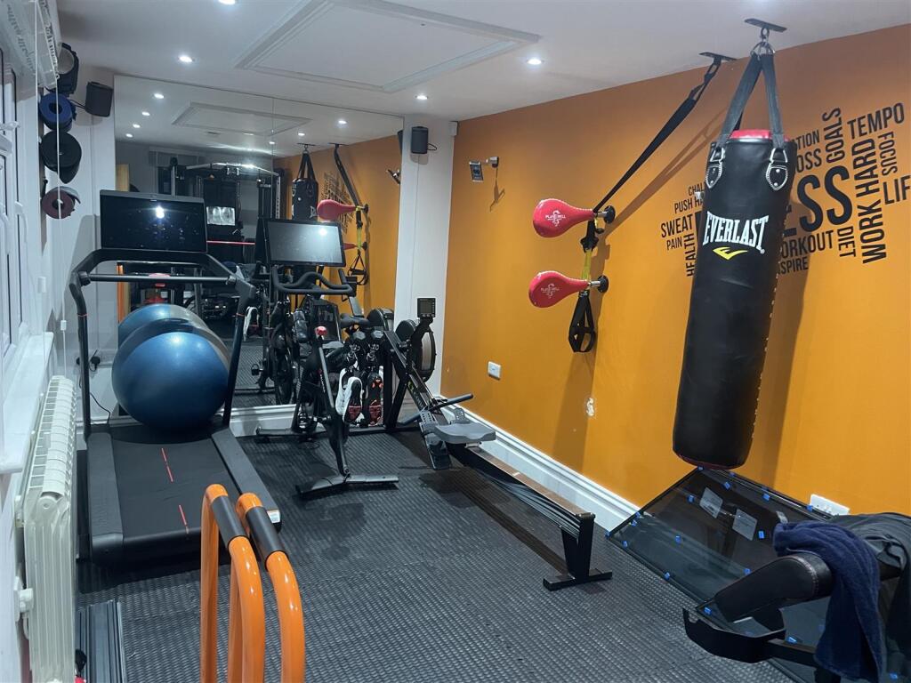 Gym 1.jpeg