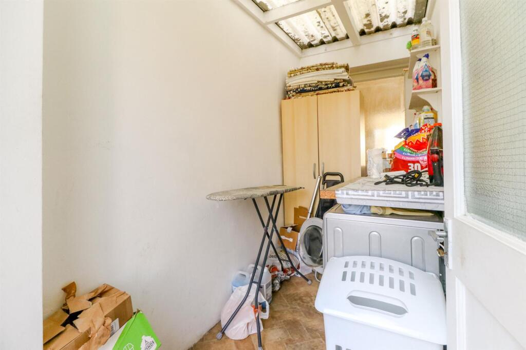 64 Totteridge Road-20.jpg