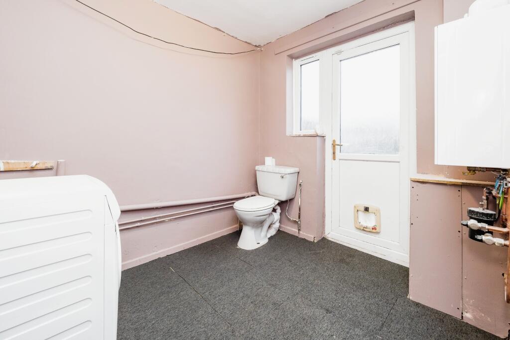 Toilet/Utility