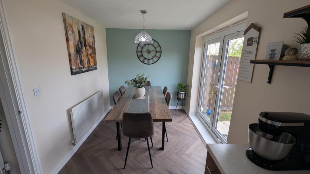 dining room .jpg