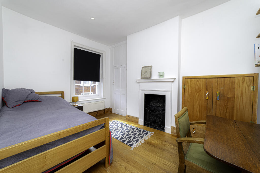 general 11 Church St