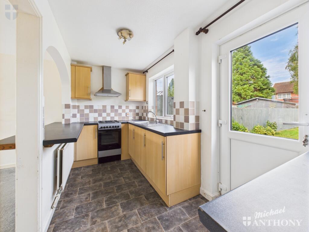 CAM03852G0-PR0383-STILL004