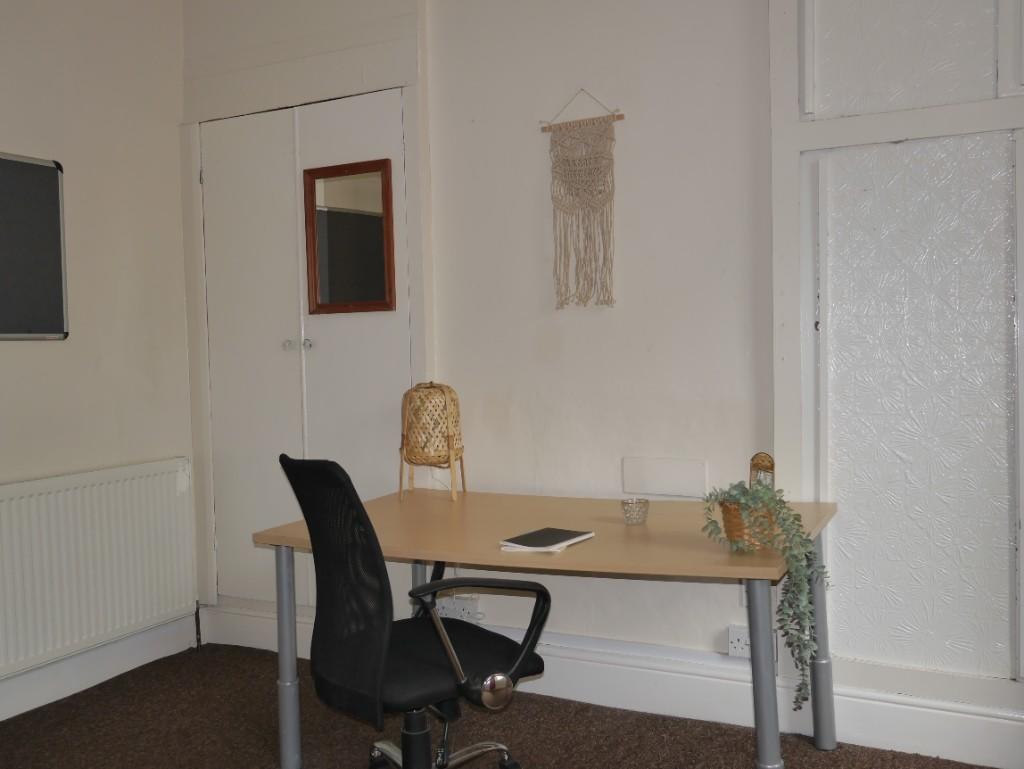 1st floor front