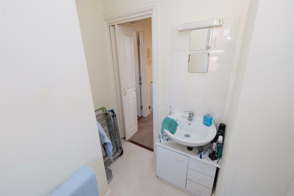 12 North Street, Southville, Bristol BS3 1HT High 