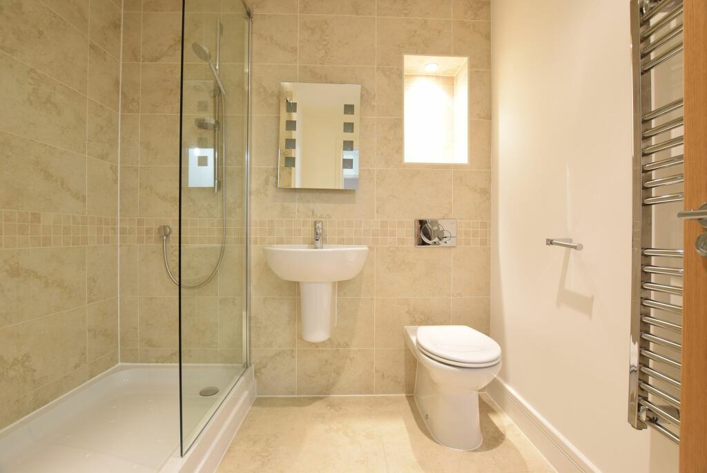 Ensuite