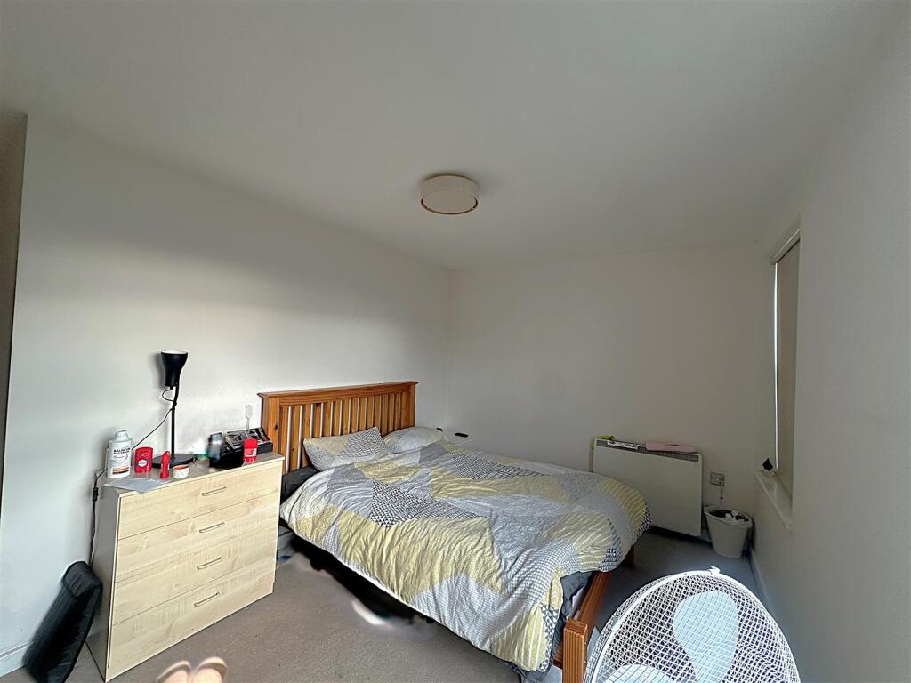 Bedroom 2, Connexions Building, Eden Harper SW11