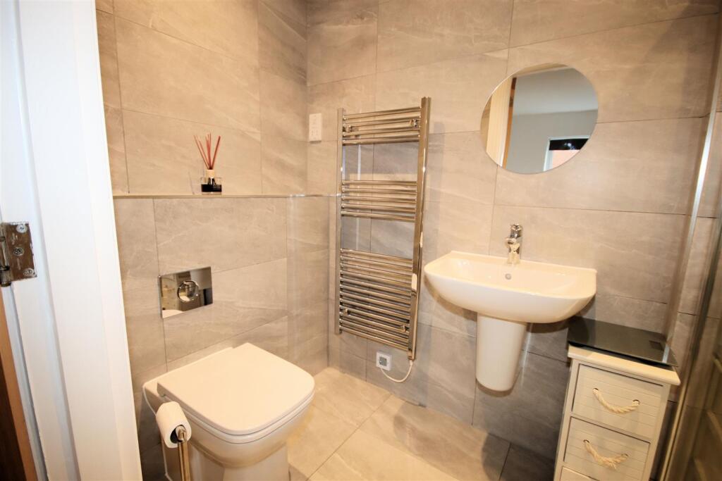 View of En-suite Shower Room