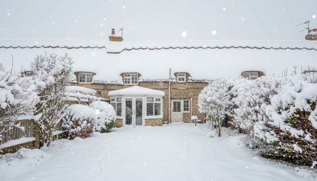 Latchford Lane, Great Haseley, Oxford, Oxfordshire, OX44