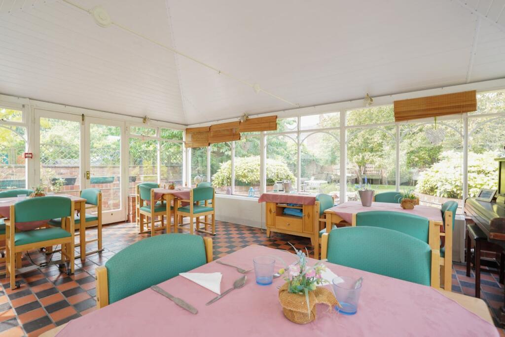 Adelaide House 66.jpg