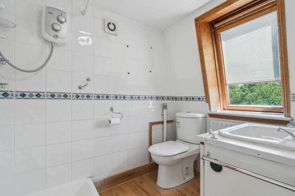 61 Leyton road SW19 012.jpg