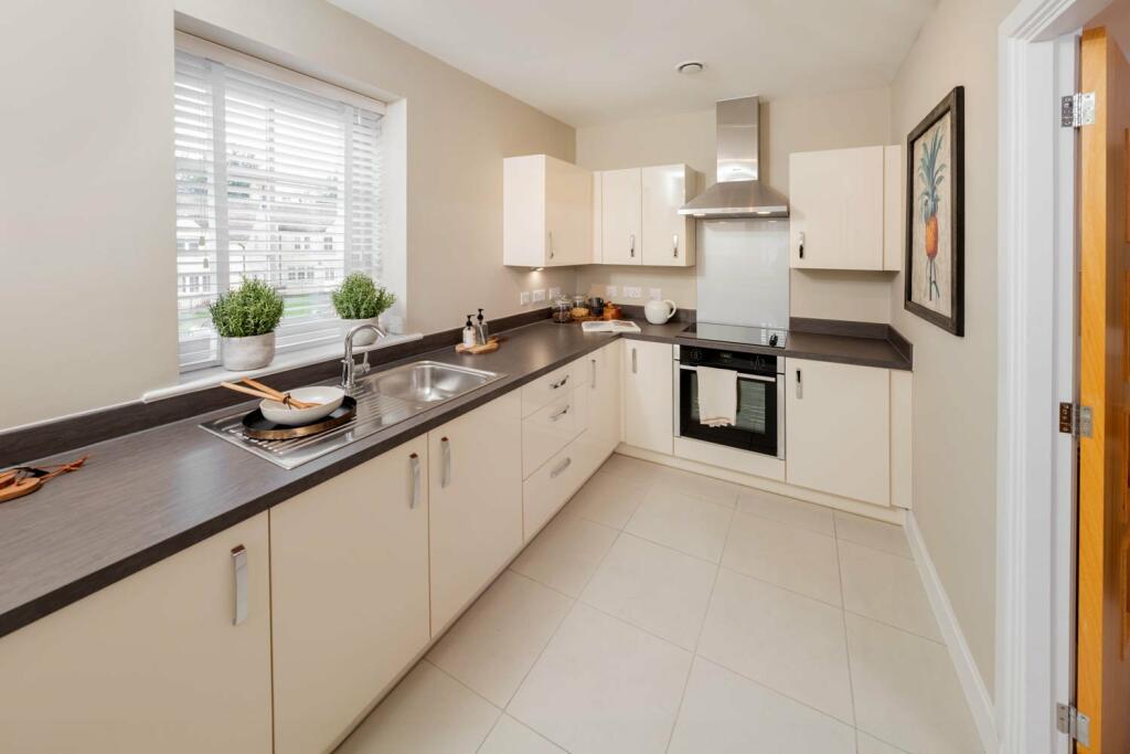 Hawkesbury Place, Stow-on-the-Wold - Typical Kitchen