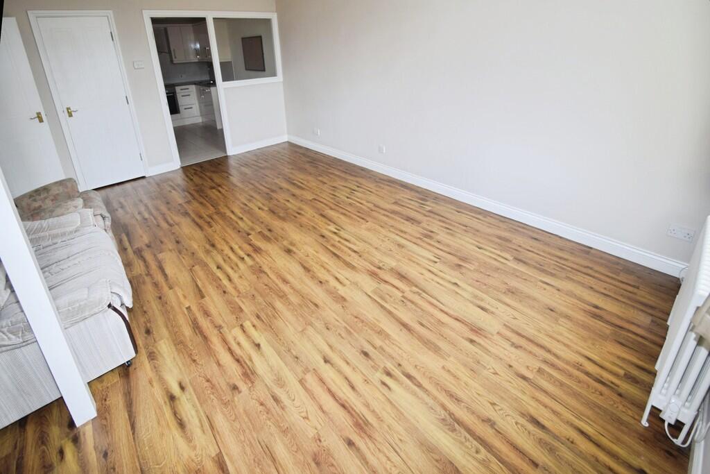 359b08ec-Lounge 2...