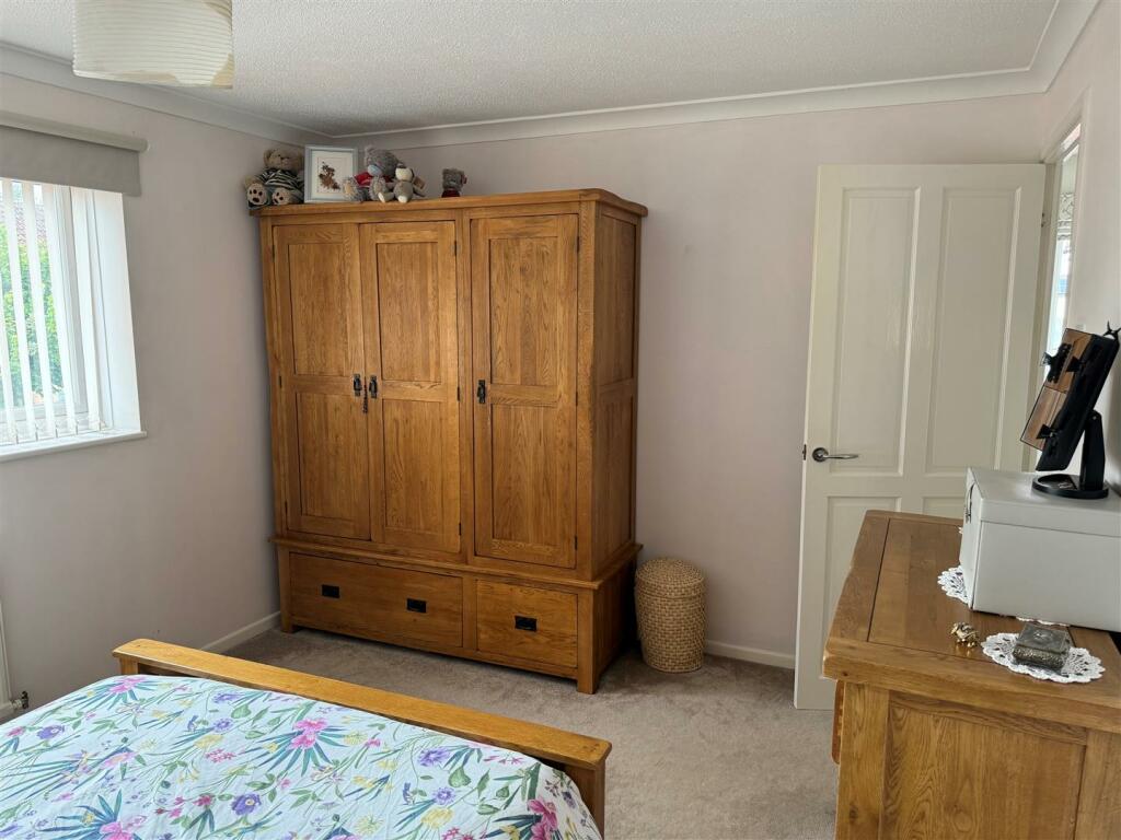 Bedroom.,.jpg