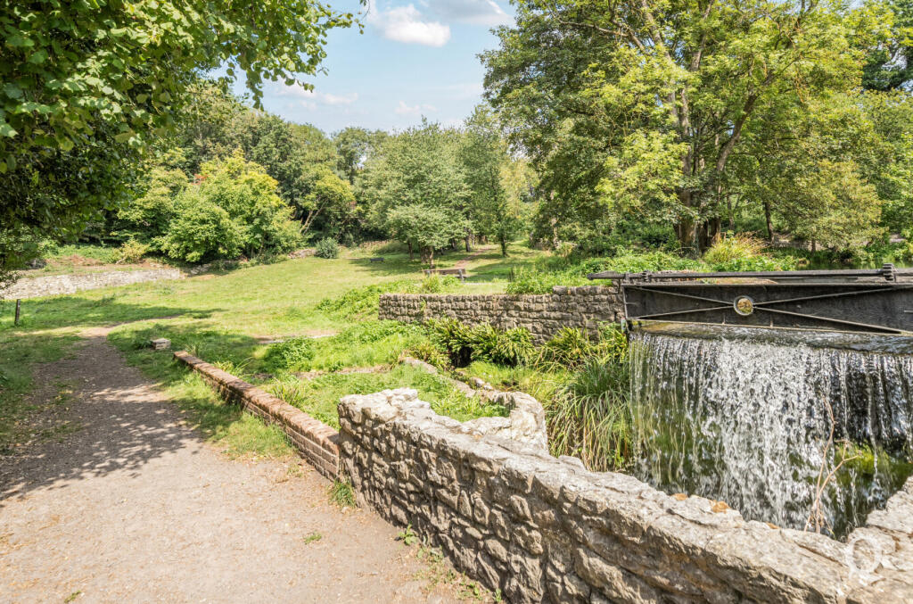 f4b8759a-0861-455...