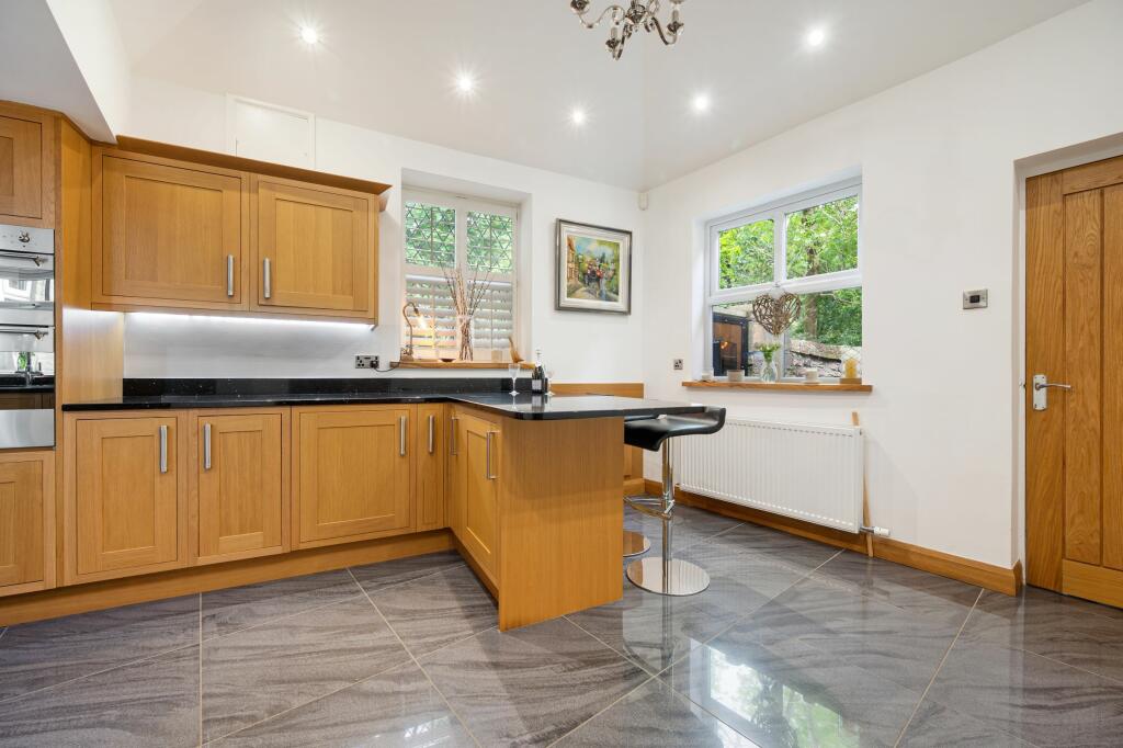 Kitchen / Breakfast Room