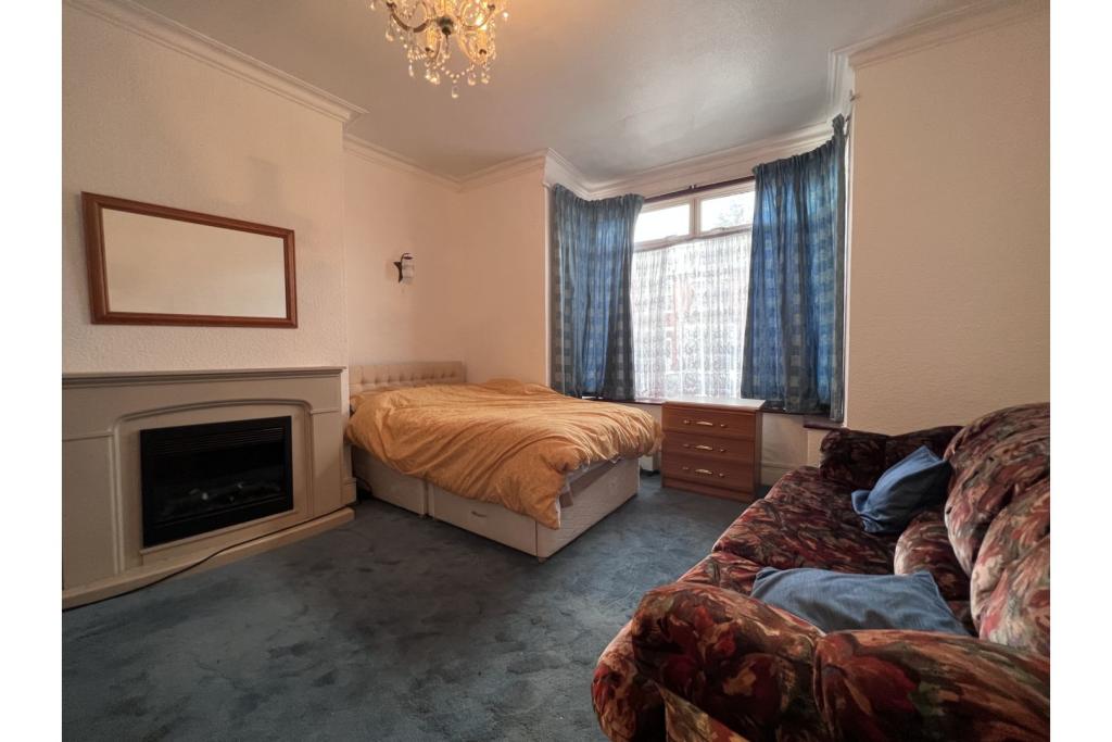 Reception/Bedroom