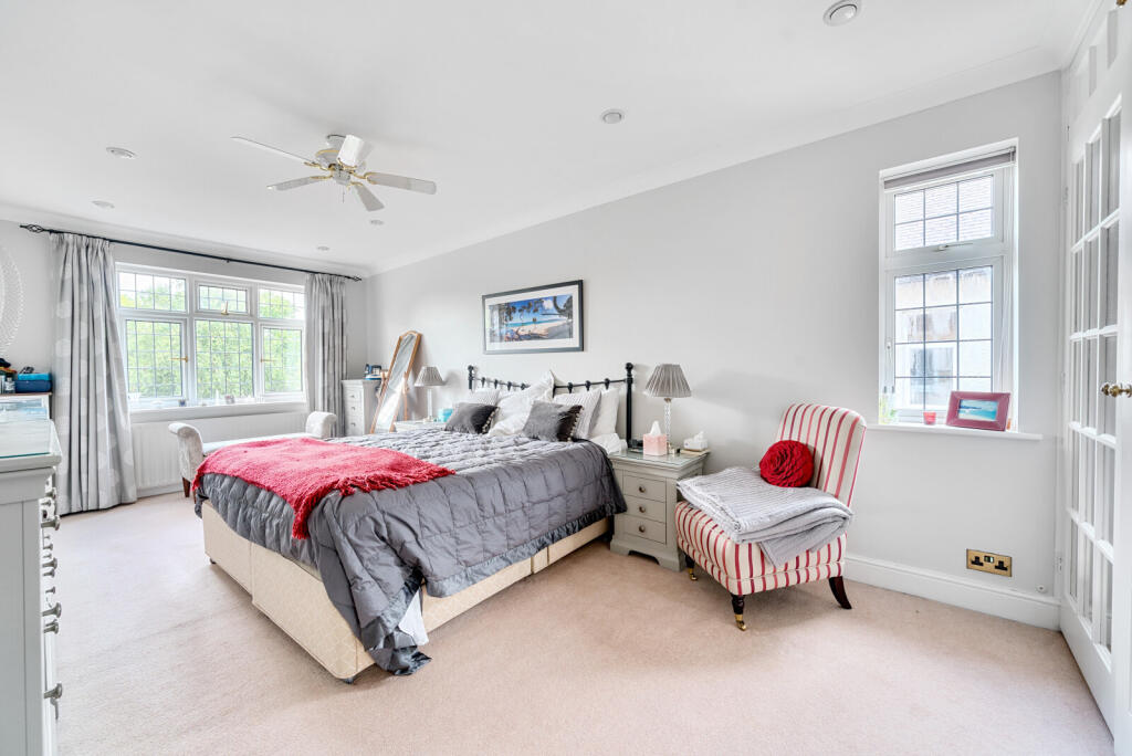 1318942-5-6866c74...