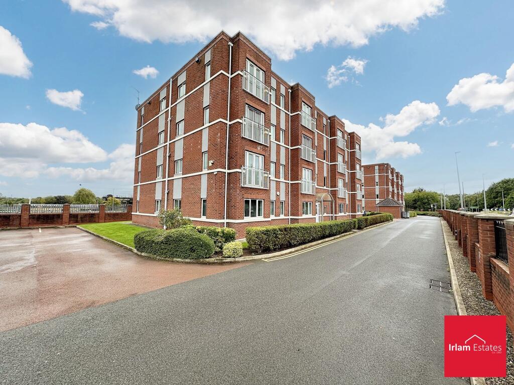 Forebay Drive, Irlam, M44